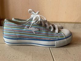 Sneakers/Schuhe/Stoffschuhe - wie neu!