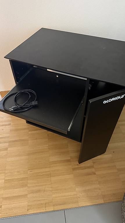 Cassettiere: Sideboard/Büromöbel – Usato da Aarau venduto da anastasia08 1