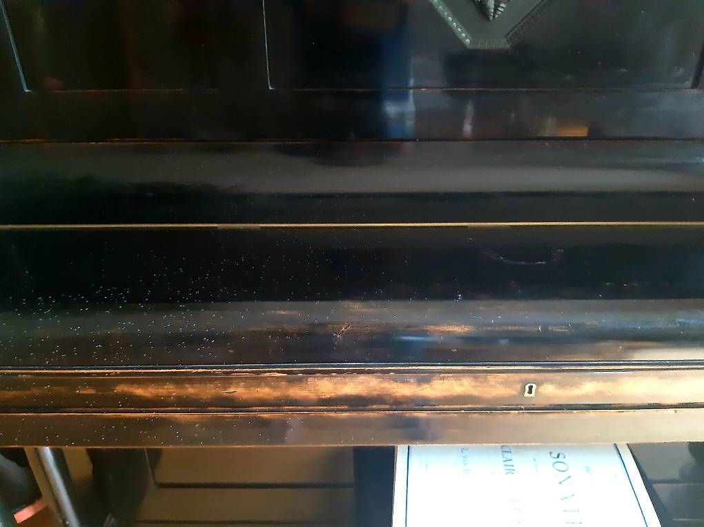 Strumenti musicali: Piano  – Usato da Lausanne venduto da app_9rmq 1