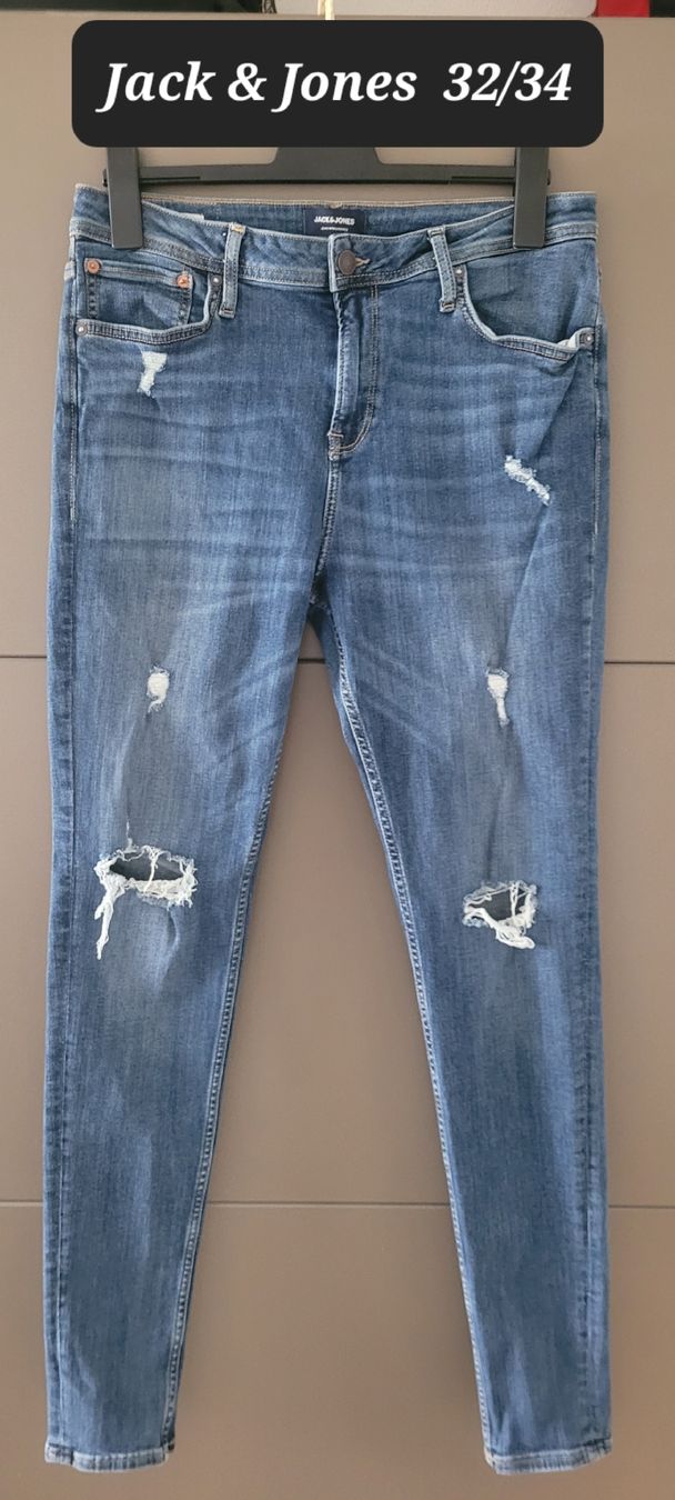 Jack & Jones Jeans: Jean Jack&Jones Tapered/Pete, Taille 32/34 /Super elastique – Nuovo (secondo la descrizione) da Vevey venduto da x_y_f