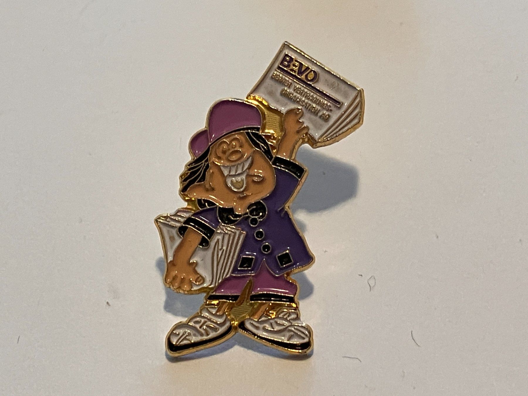 Placchette & Badge: 1 Pin Bevo Berner Vertriebs Organisation AG – Usato da Basel venduto da djwwpp