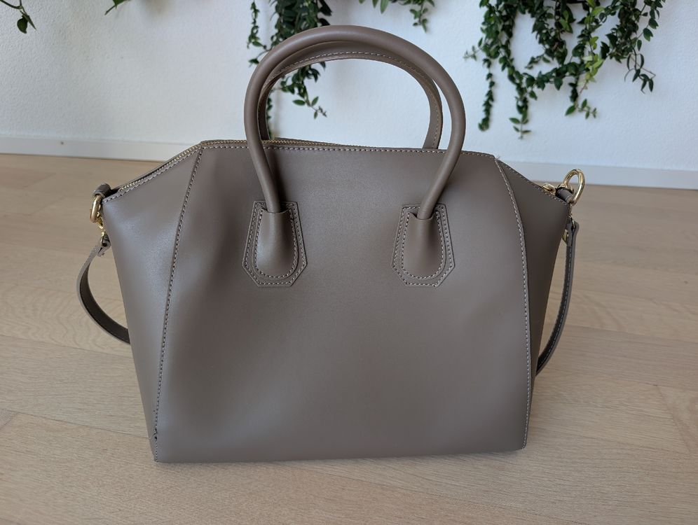 Sacs femmes: Elegant taupe/beige leather handbag - Made in Italy – Neuf (Voir description) à Lachen SZ par joa_rf9n 1