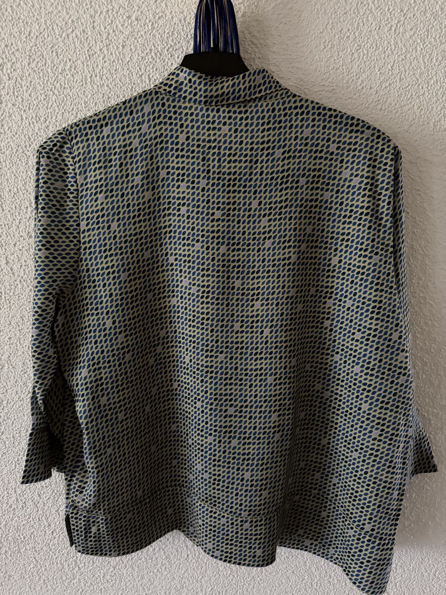 Nile Blusen: Neu Nile Bluse M – Neu und originalverpackt aus Gerlafingen von Uragano 3