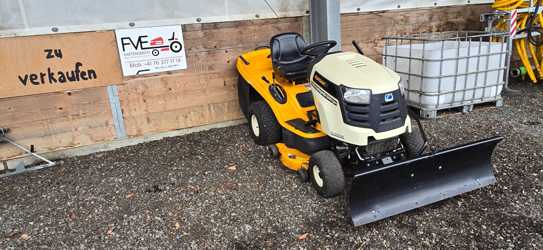 Mtd Tagliaerba: Cub Cadet Rasentraktor mit Schneepflug, – Usato da Rain venduto da Fafan069 1