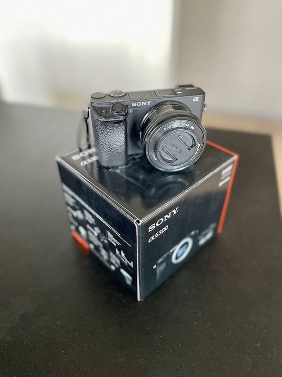 Sony Alpha A6300 Appareil Photo Hybride + Objectif 16-50 Mm - Occasion (légères Rayures)