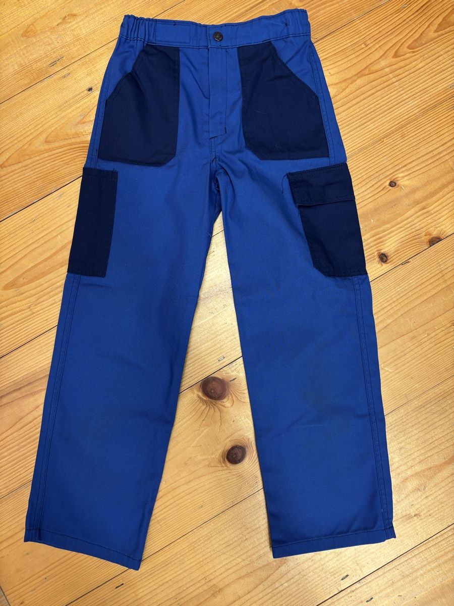 Lotti & Set di vestiti: Marsum Arbeitshose, Grösse 140 – Usato da Büren an der Aare venduto da Nikito2001