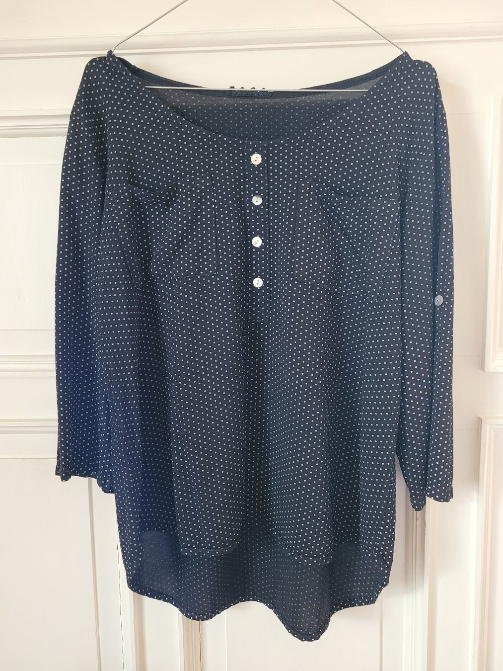 Blusen: Hübsche Bluse, gekauft bei NILE. 100% Viskose – Gebraucht aus Zürich von Engiadinabassa