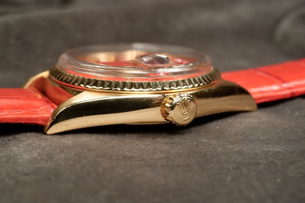 Rolex Orologi: Rolex 1803 Day-Date 1974 Original 18Kt. Gold Red Dial Watch – Usato da Morcote venduto da chronoservice 7
