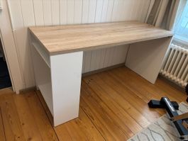 Schreibtisch weiss Holzoptik mit Regal neuwertig