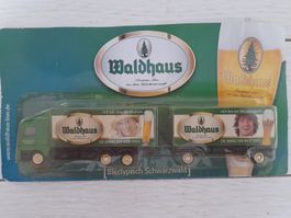 LKW Mercedes Modell mit Anhänger, 1:87, Waldhaus Bier