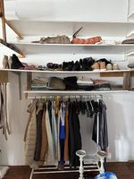 deko , kleider schuhe