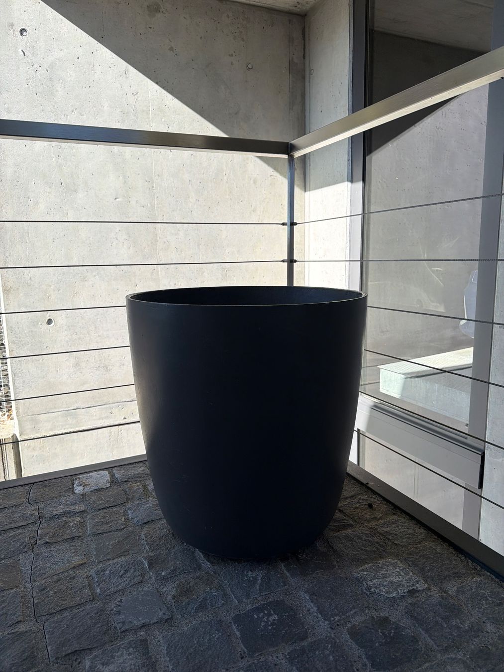 Eternit Blumentöpfe: Eternit Blumentopf – Gebraucht aus Seengen von phismial