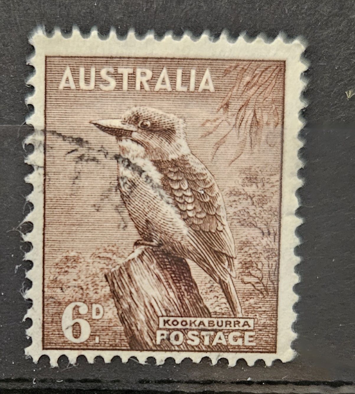 Tous les timbres: Briefmarke Australien 6d Kookaburra – D'occasion à Heimenschwand par chr_p2jp