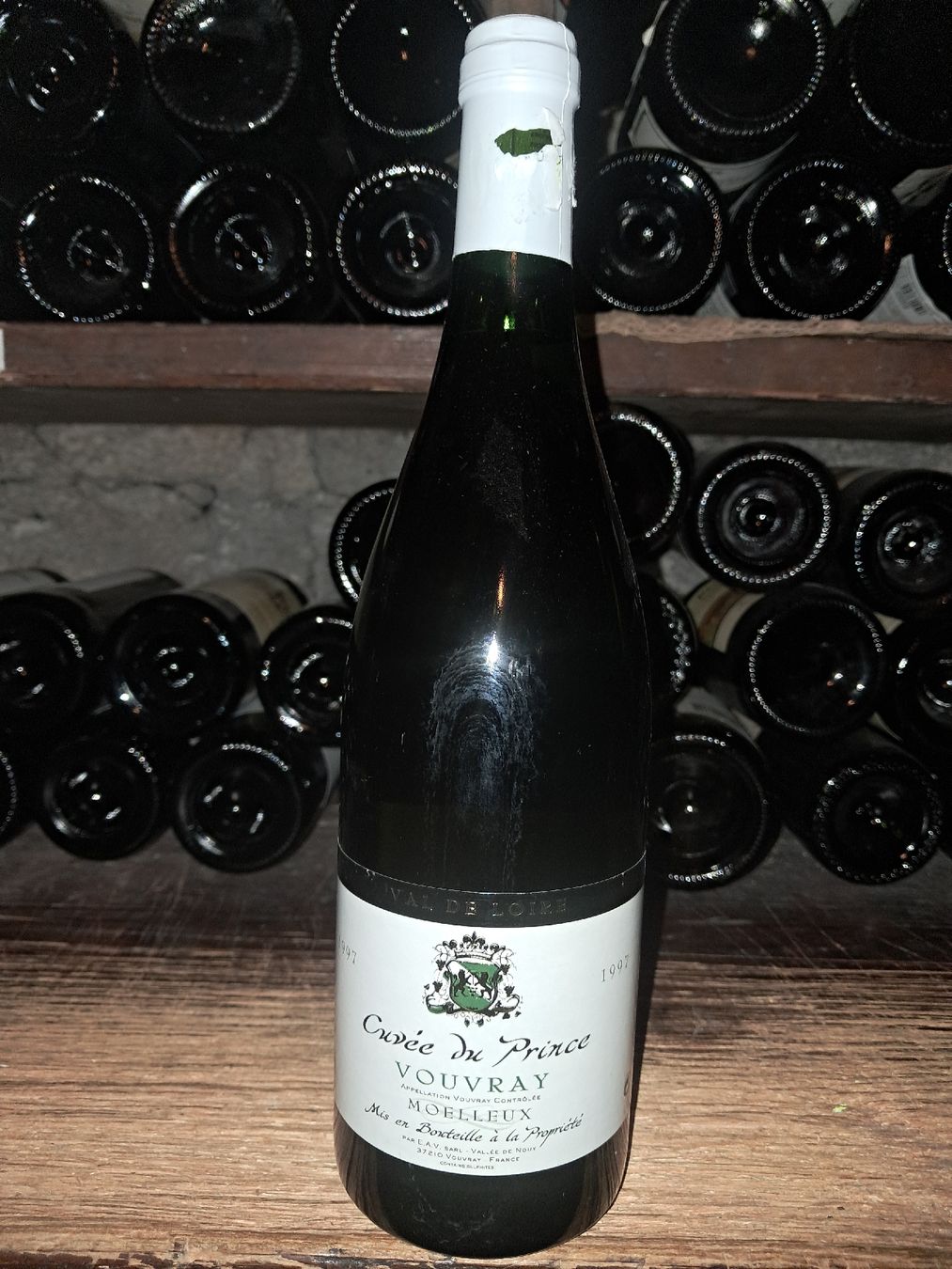 Vino: Cuvée du Prince-Vouvray Moelleux 1997 – Nuovo e nell'imballaggio originale da Le locle venduto da juliensaran 1