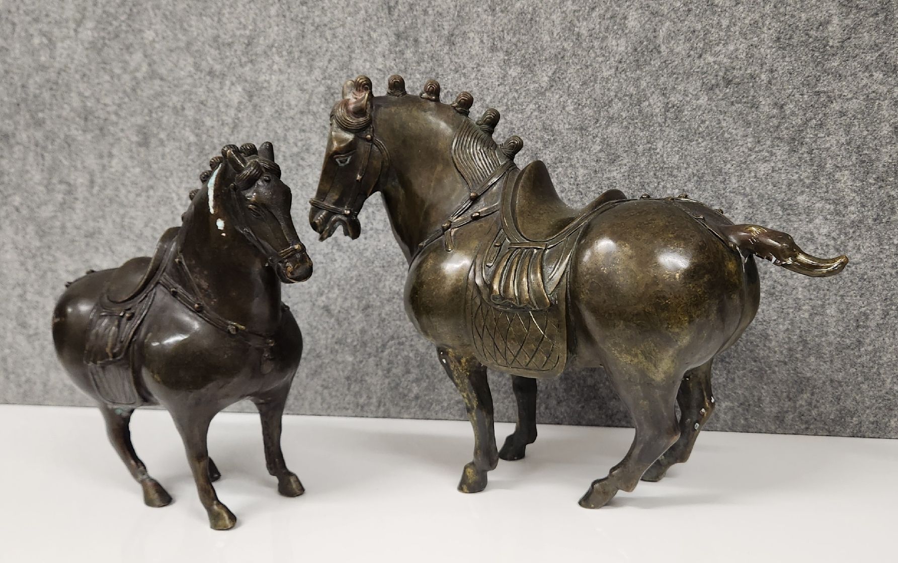 Statuette: Chinesisches Ming Pferd 6/6 – Usato da Wollerau venduto da CH8832 5