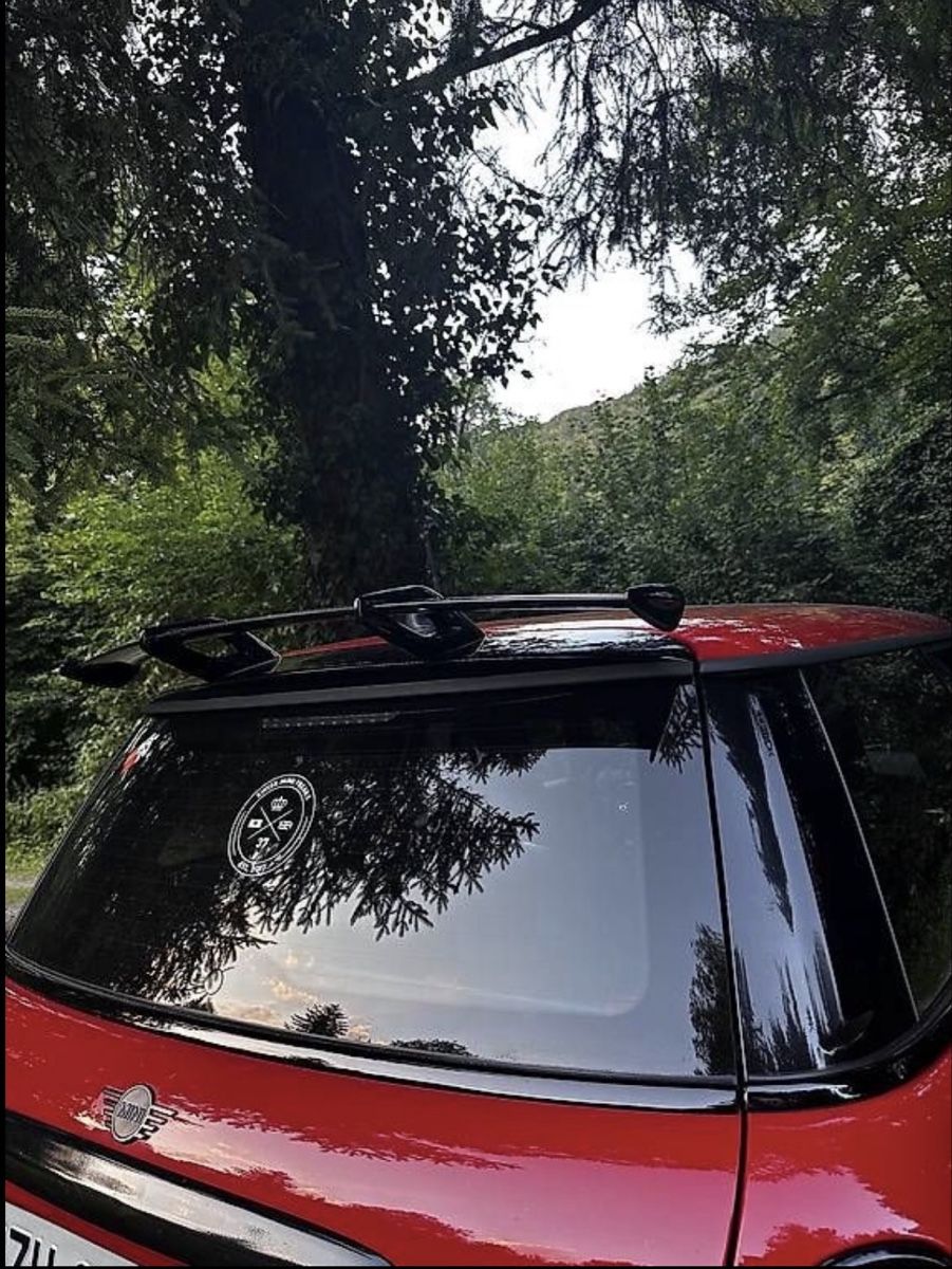 Mini Tutti pezzi di ricambio auto: Mini Cooper Spoiler R56 – Usato da Wil ZH venduto da Cyril-Las 1