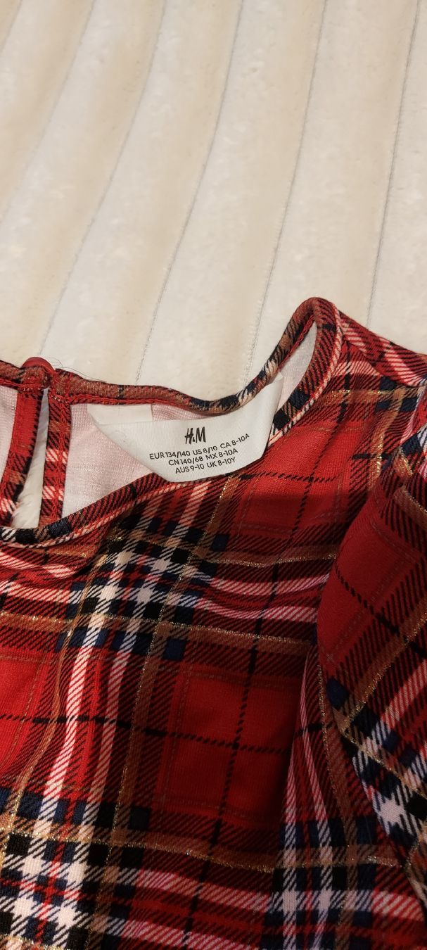 Vestiti & Gonne: Schickes rotes Kleid Gr 146/152 – Usato da Elsau venduto da Caramelito 2