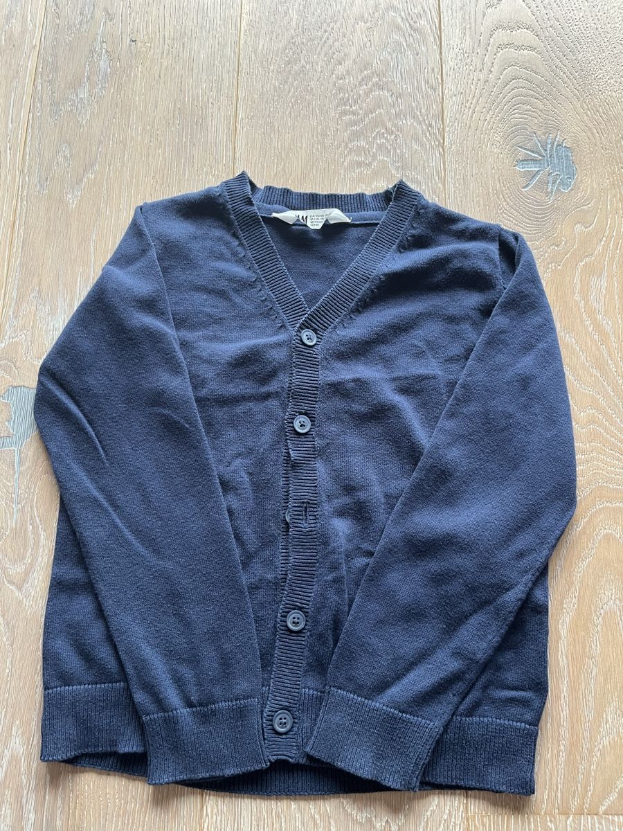 H&M Giacche & Cappotti: Strickjacke H&M 122/128 – Usato da Aarburg venduto da cha_6t8j