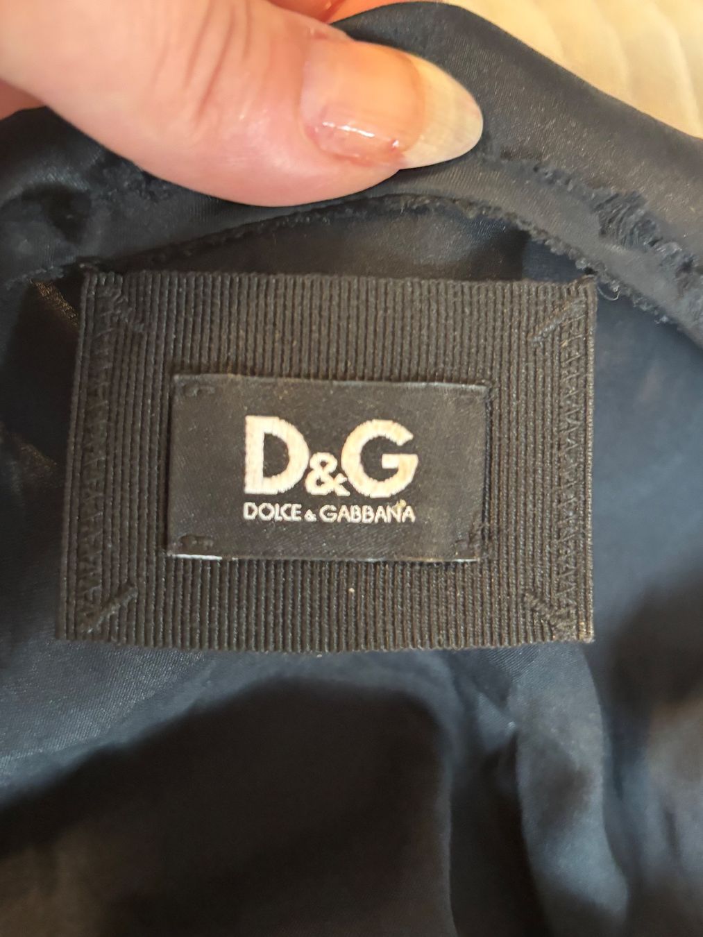 Dolce & Gabbana Vestiti: Dolce Gabbana Ruffle Silk Dress – Usato da St. Margrethen SG venduto da dijanaO 7