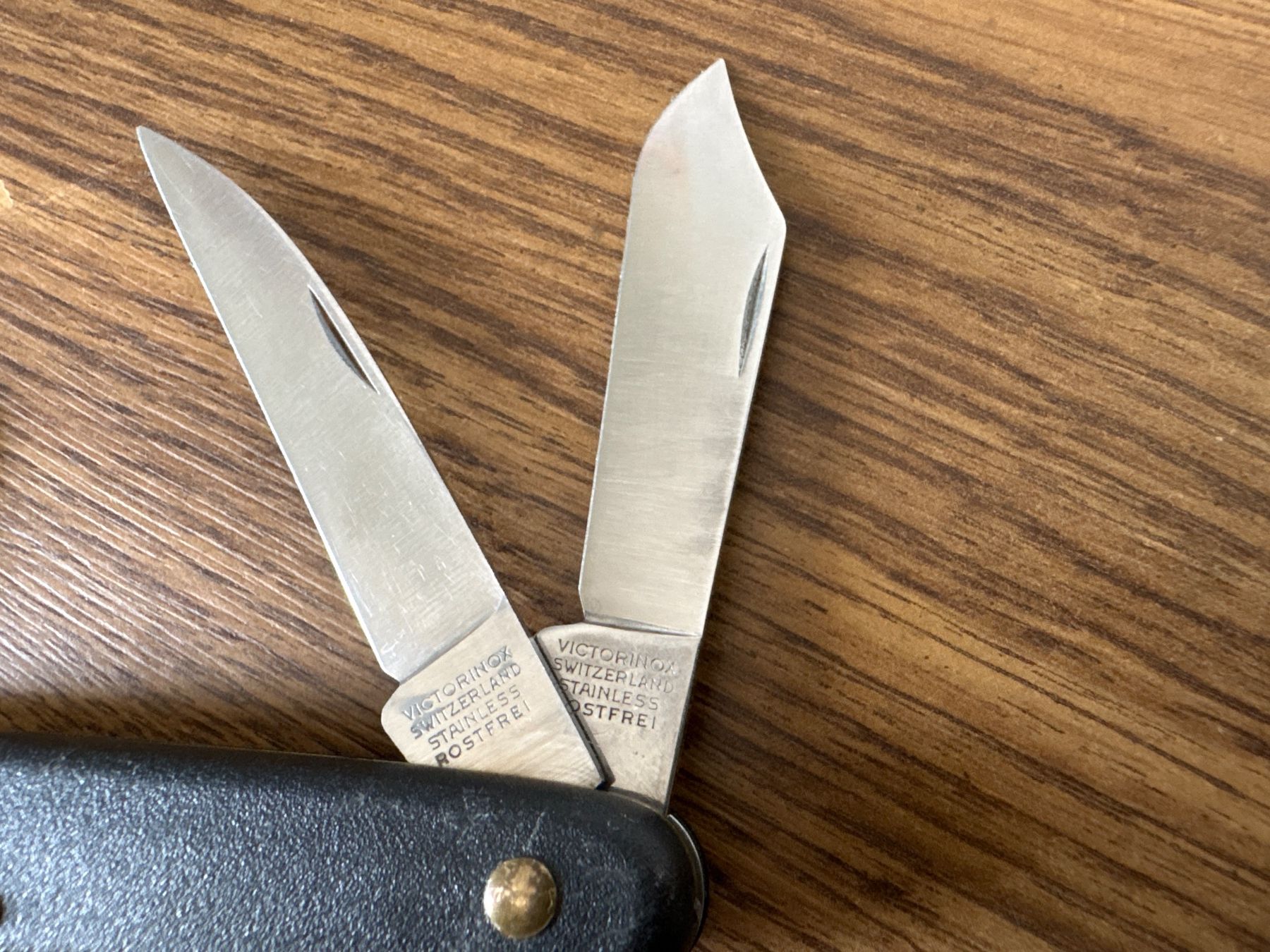 Victorinox Taschenmesser: VICTORINOX - Okuliermesser – Gebraucht aus Andwil SG von Rainboli 3