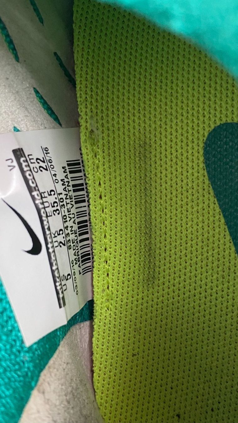 Nike Scarpe per ragazzi: Nike Schuhe Gr. 35.5 – Usato da Oensingen venduto da dorian07 3