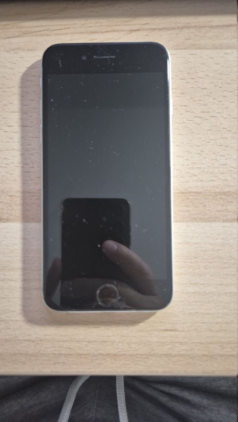 Apple Telefoni cellulari / Smartphones: iPhone 6 Space Gray – Difettoso da Münchenbuchsee venduto da MV_Solutions