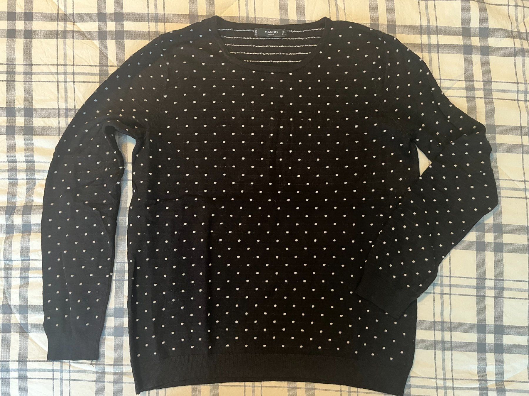 Mango Pullover & Sweatshirts: Damen Pullover Mango Grösse M Farbe schwarz gepunkt – Gebraucht aus Jona von Flexer02 1