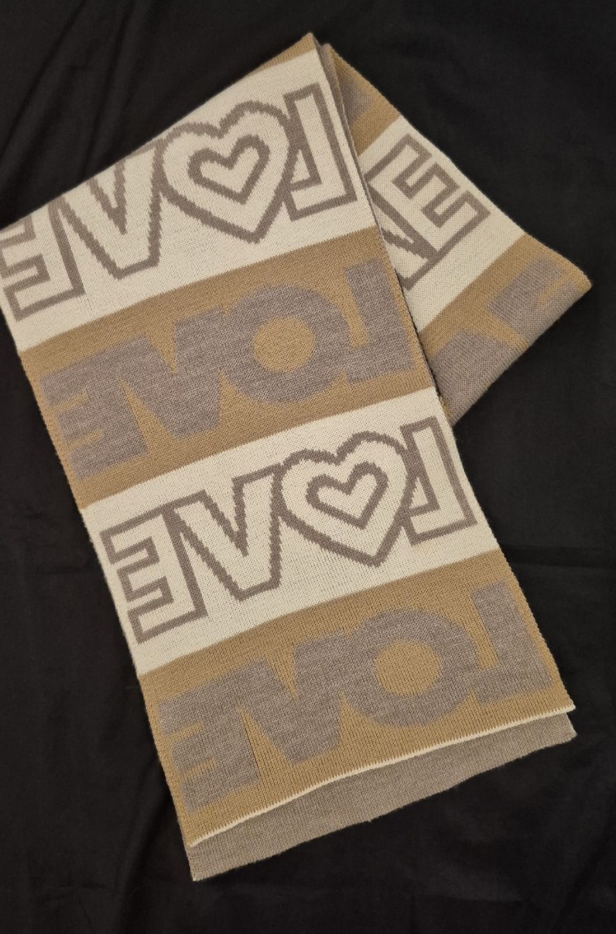 Moschino Foulards, Tücher & Schals: Damenschal MOSCHINO – Gebraucht aus Schaffhausen von Captancemo 2