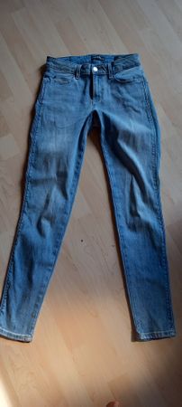 Guess Jeans mit Glitzeranteil Gr.27