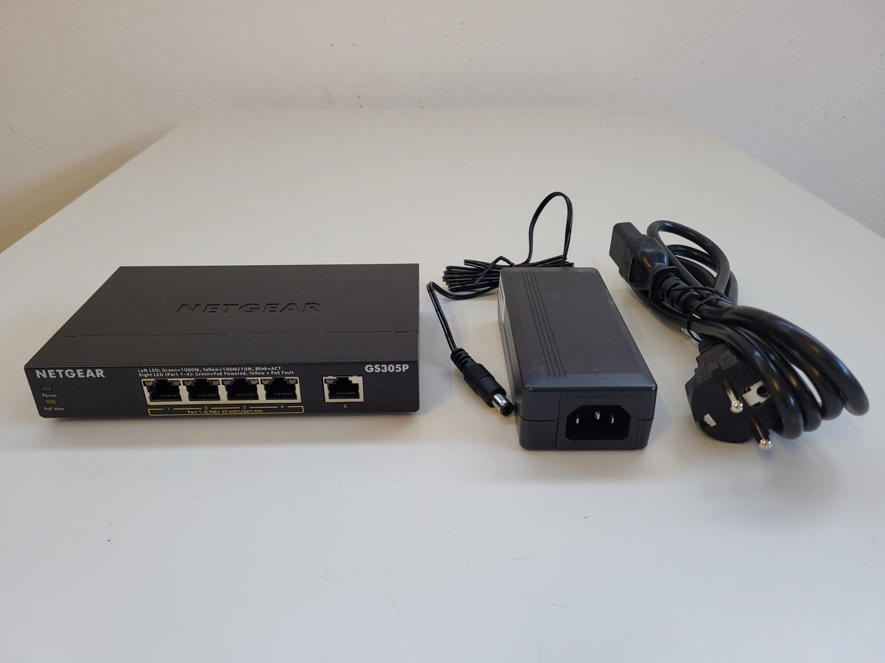 Netgear Hubs & Switches: Netgear GS305Pv2 – Gebraucht aus Brügg BE von POU-BELLE 1