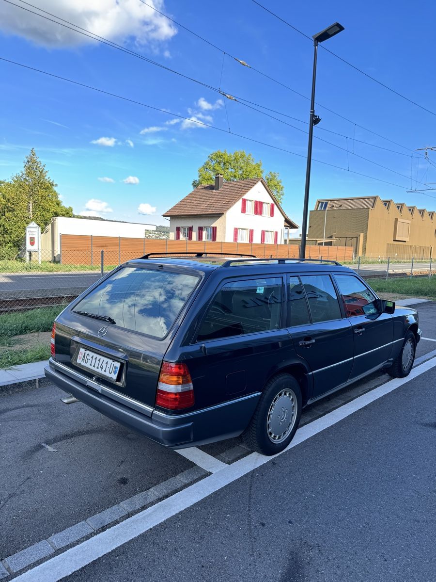 Mercedes-Benz Automobili: Mercedes E300 W124  – Usato da Fislisbach venduto da Besibesi8 2