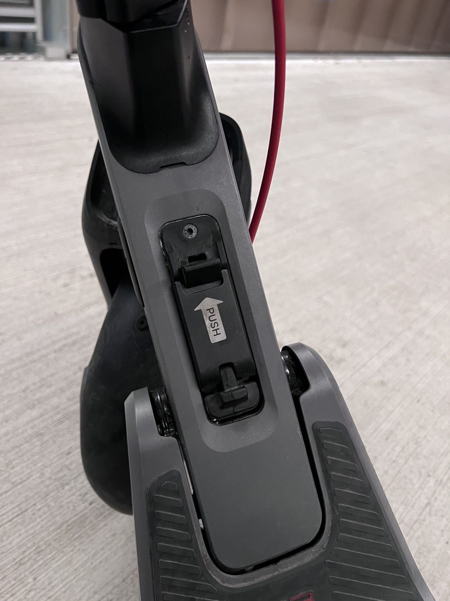 Segway Kickboard: Ninebot e3 pro d – Usato da Rickenbach ZH venduto da kerry1998 4
