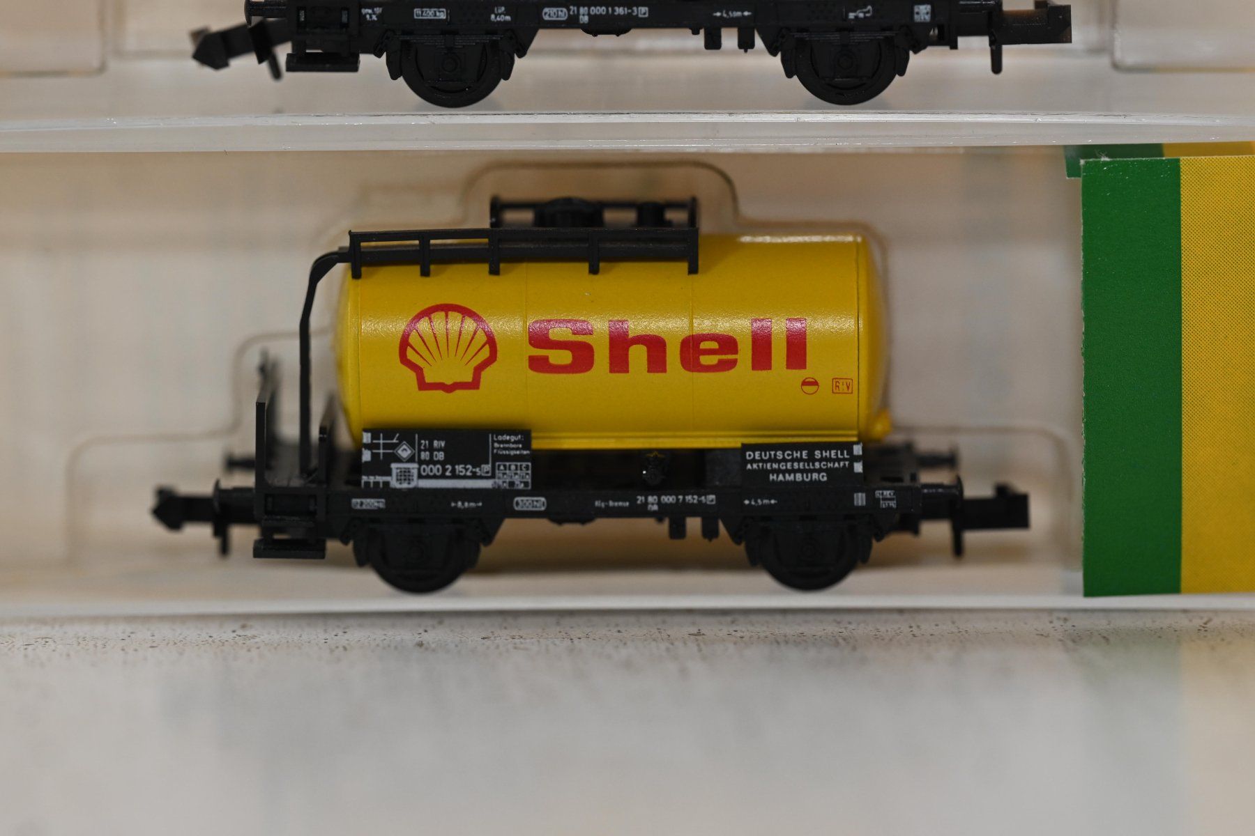 Trix Modellini di ferrovie: Minitrix Kesselwagen  Shell/Texaco Spur N mit OVP – Usato da Laupen ZH venduto da Zmoewe 1