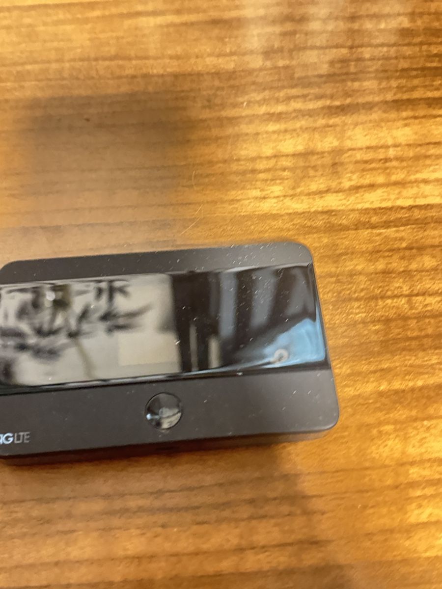 Schede di memoria: 2 Mobile Hotspots Netgear und TP-Link gebraucht – Usato da Schlieren venduto da Schlieren84 2