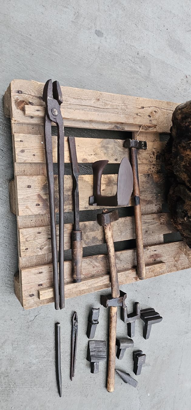 Attrezzi da lavoro: Ambos inkl Sockel 243kg – Usato da Emmenbrücke venduto da inf_l8yf 6