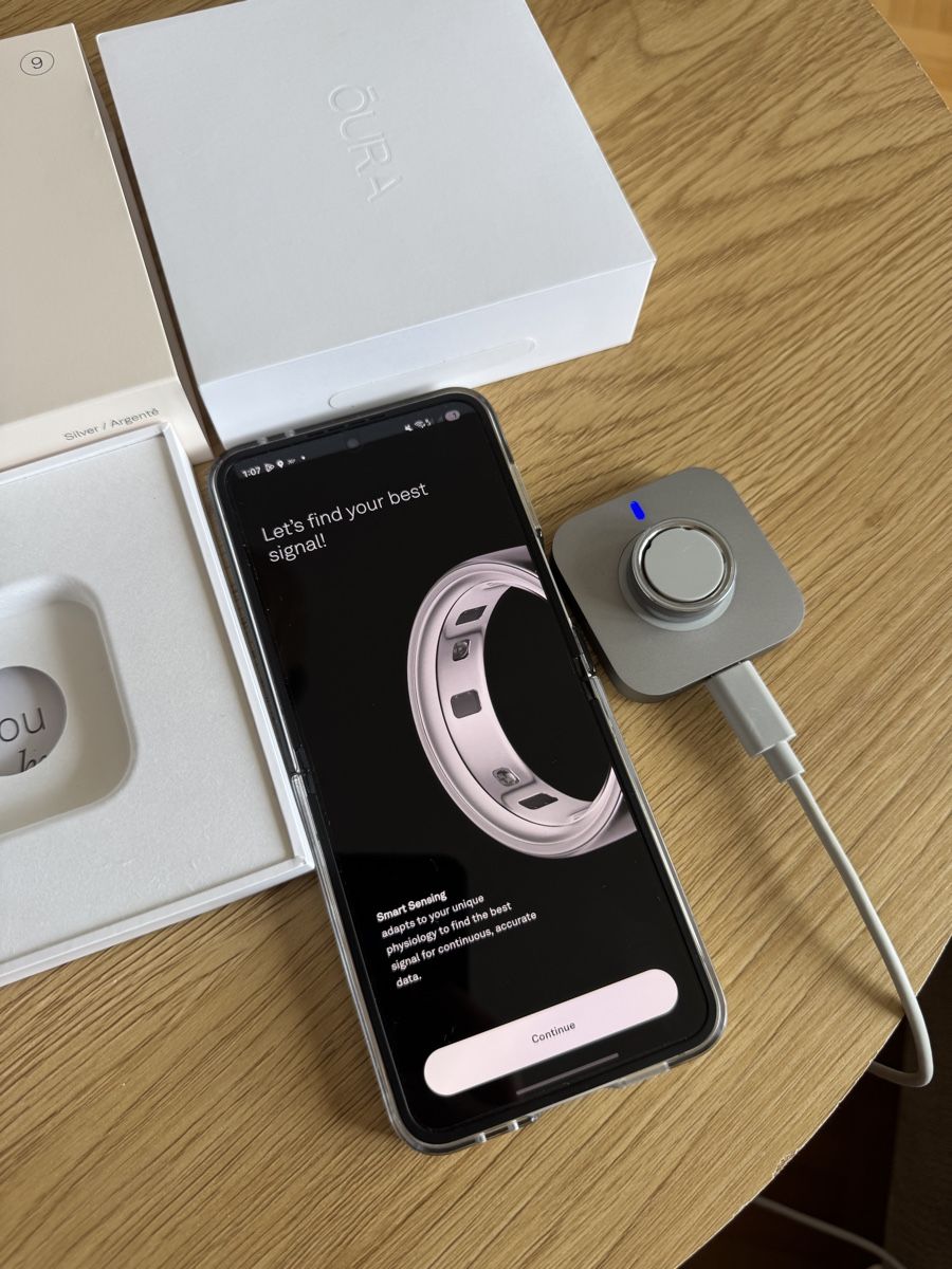 Oura Anelli: Oura Ring Gen 4 Silver Size 9 With Charger – Nuovo e nell'imballaggio originale da Lausanne venduto da per_nd75 1