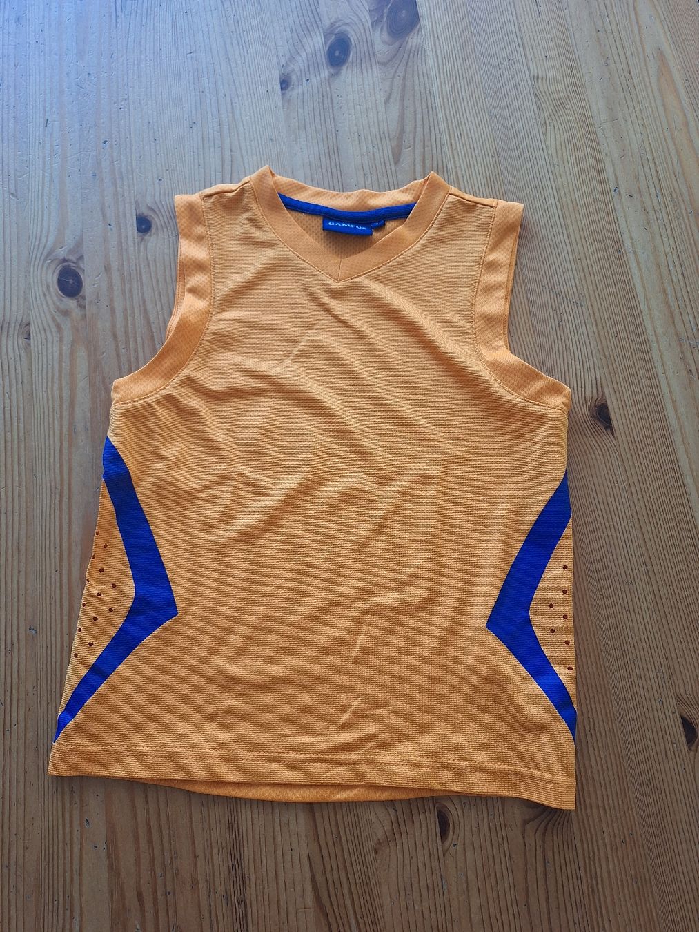 Lotti & Set di vestiti: Sportkleiderset Grösse 128 – Usato da Aesch BL venduto da ChezToKa 5