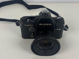 Ricoh TLS 401Spiegelreflexkamera mit Rikenon Objektiv