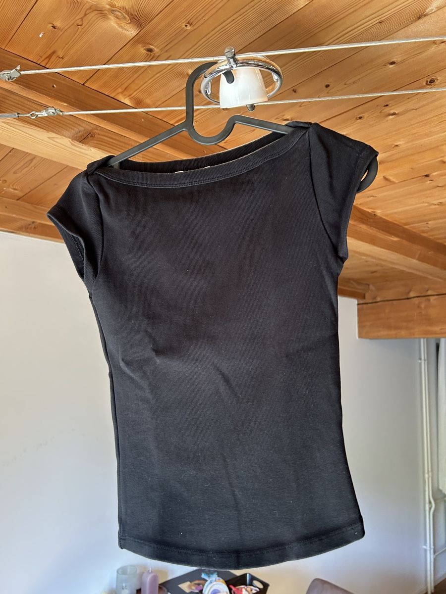T-shirt: 2 T-Shirts Damen Grösse M – Usato da Erlen venduto da nin_b8c6 3
