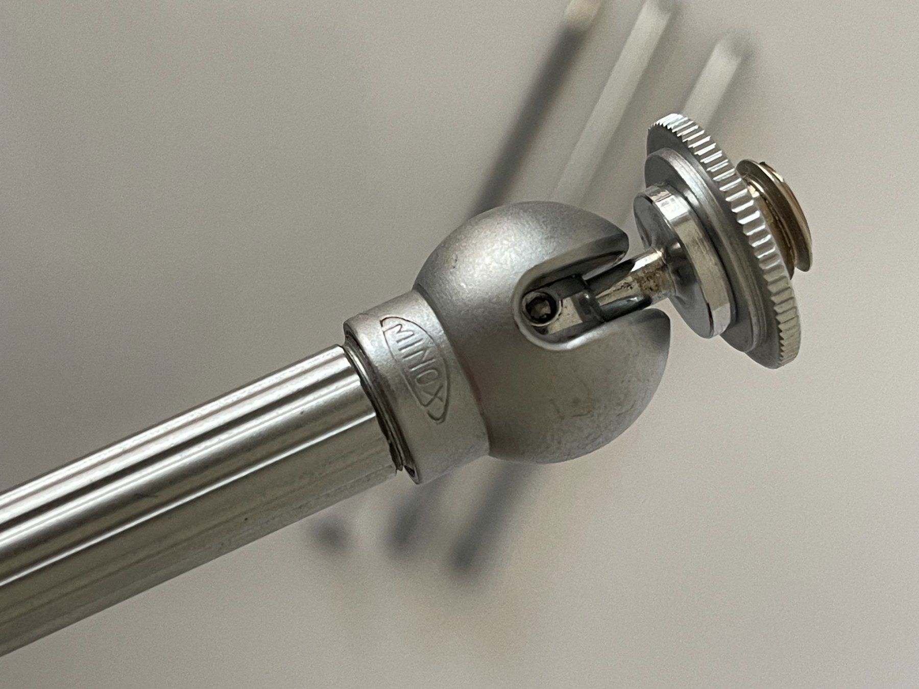 Trépieds & Accessoires: Vintage Minox Mini Camera Table Top Tripod – D'occasion à Jonen par BMWE369 1