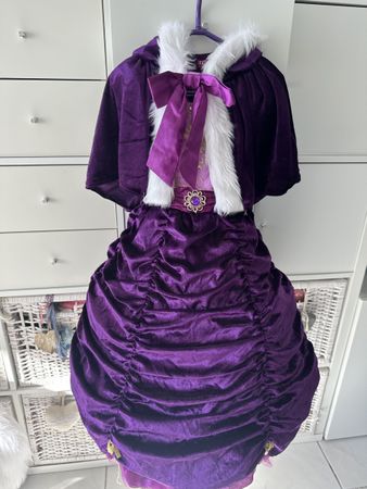 Kostüm lila mit Pelzimitat und Brosche