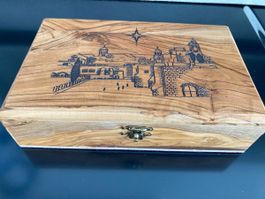 Schmuckschatulle mit Bethlehem Motiv, Oliv Holz, neu