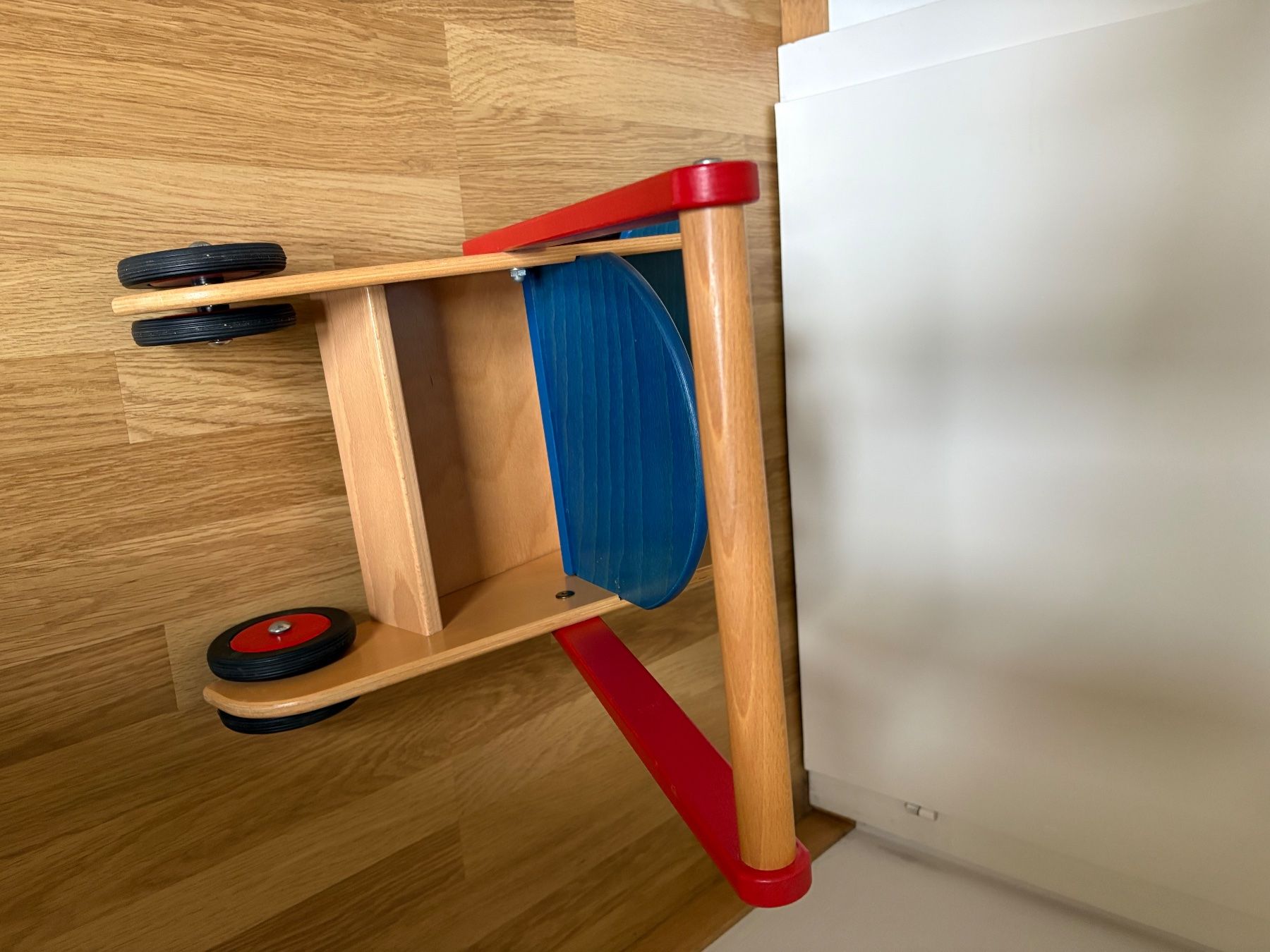 Veicoli per bambini: Trotteur / véhicule pour premiers pas – Usato da Sion venduto da Nadia-50 3