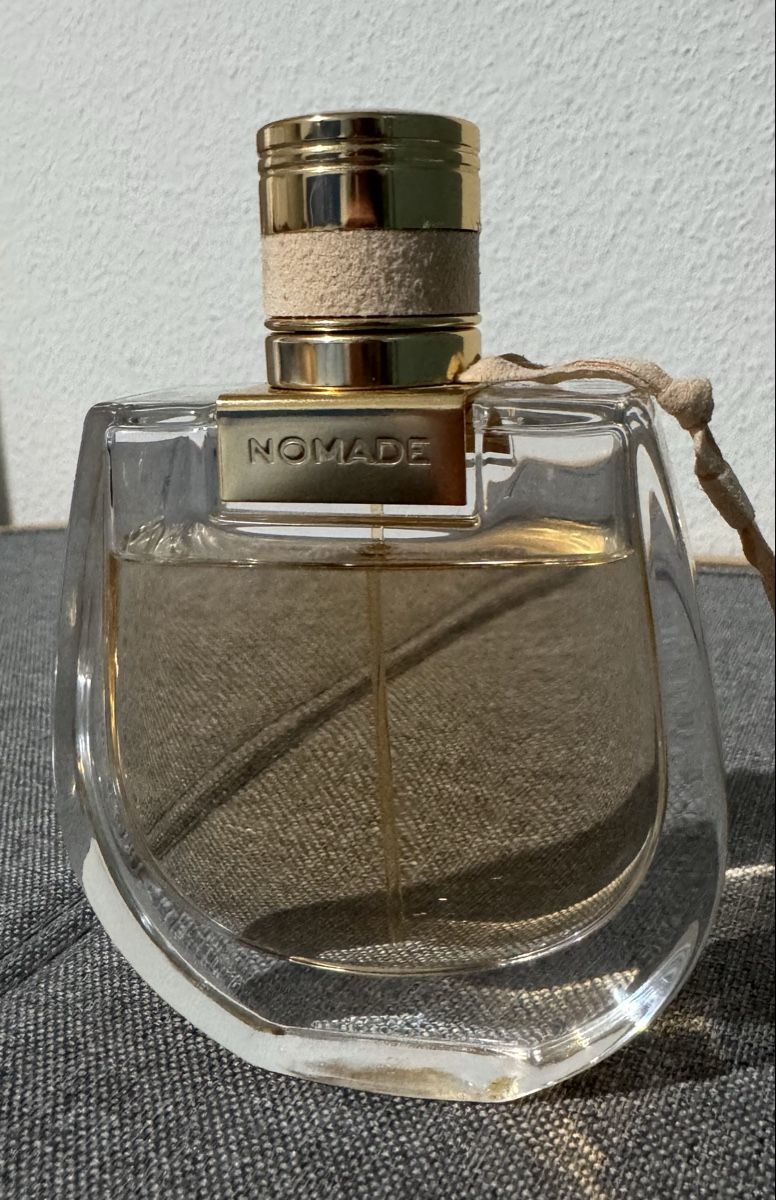 Chloé Parfums & Eau de Toilette: Chloé Nomade edt 75ml – D'occasion à Genève par ribes_rubrum