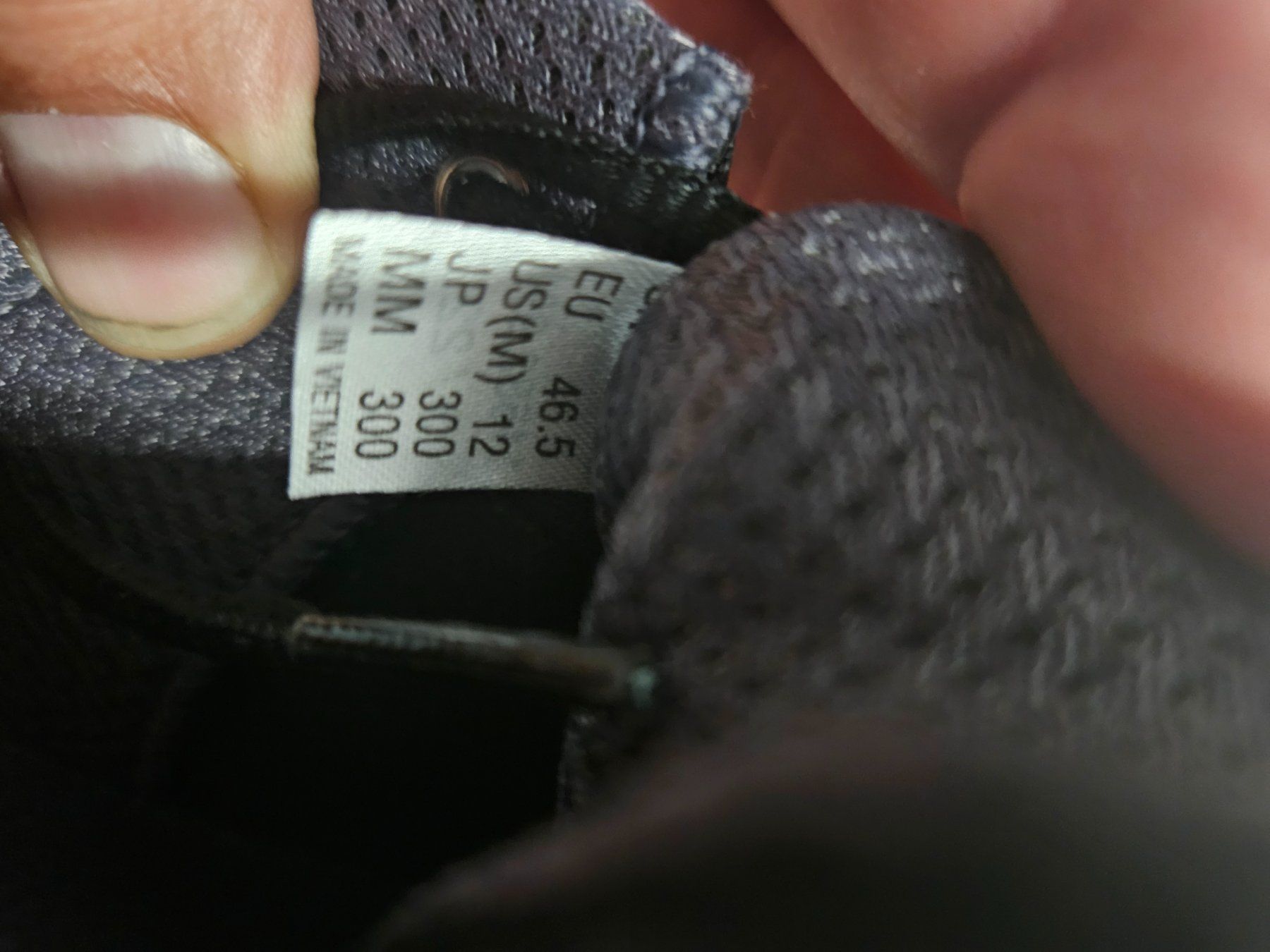 Helly Hansen Chaussures hommes: Helly Hansen Ahiga V4 Hydropower Jetblack – Neuf (Voir description) à Bülach par Aheil 3