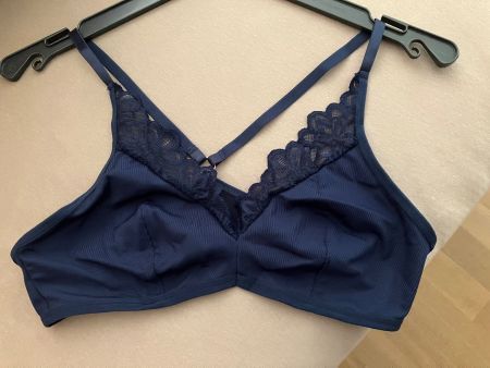 Weicher Bralette BH dunkelblau Grösse S mit Spitze