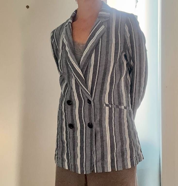 Na-kd Jacken: Blazer NA-KD mit Streifen – Gebraucht aus Zürich von dor_596h 1