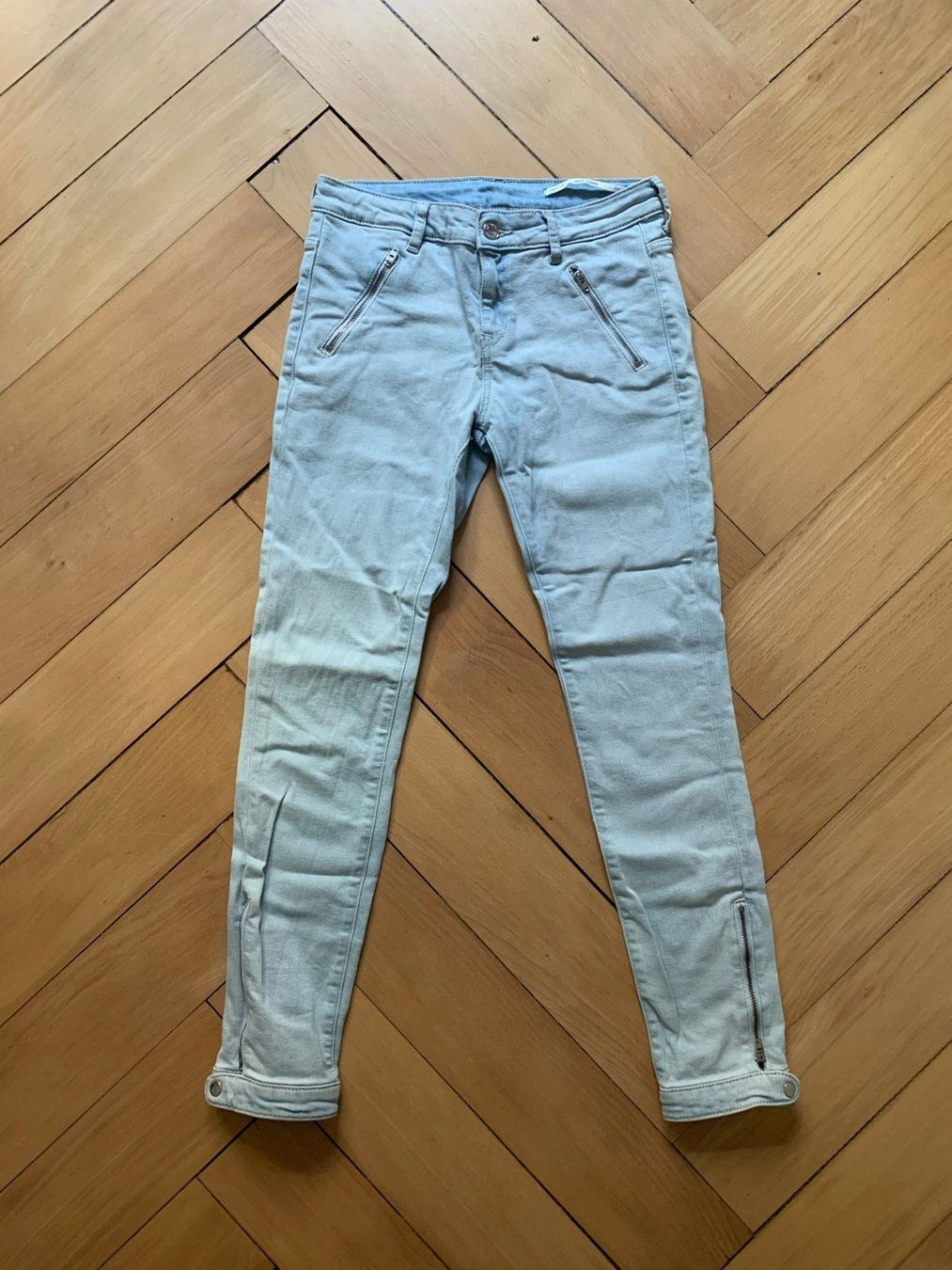 Zara Jeans: ZARA - Slim Fit Jeans hellblau 34 – Gebraucht aus Zürich von Diazaio