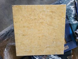 Fliese Kerabe gelb marmoriert 33 x 33 cm / 43m² /K6