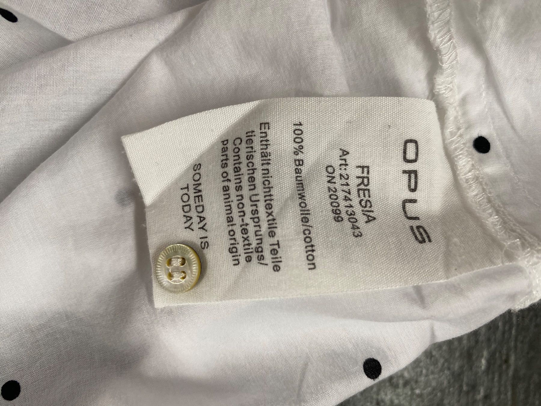 Opus Chemisiers: Ärmellose Bluse von Opus 40 – D'occasion à Chur par simhofstr 3
